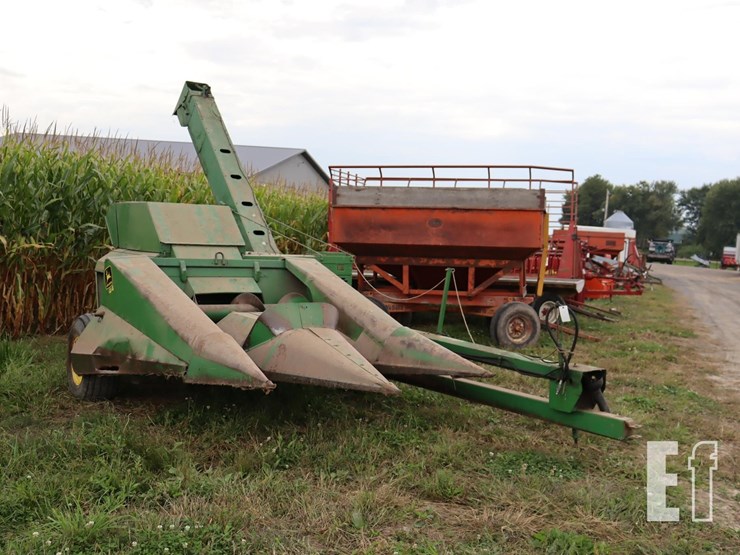 john-deere-334-image-1