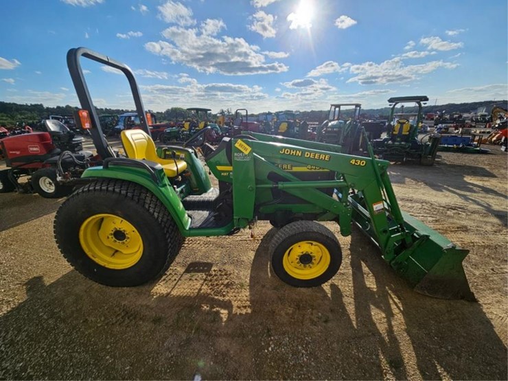 2000-john-deere-4400-image-6
