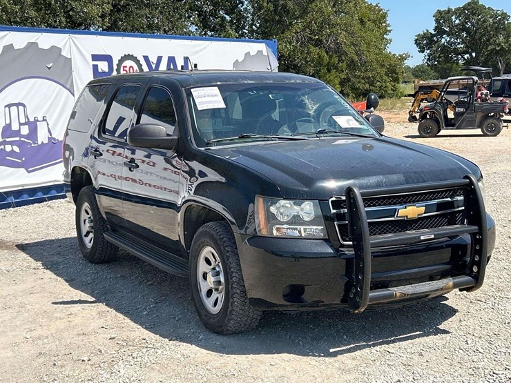 2014-chevrolet-tahoe-image-4