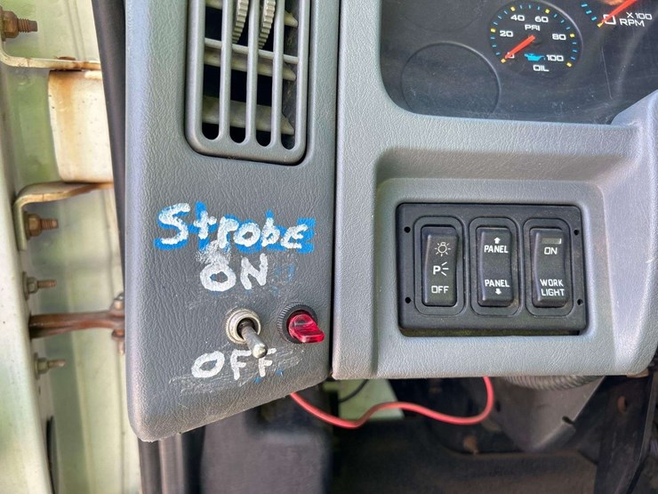 2005-international-durastar-4300-image-13
