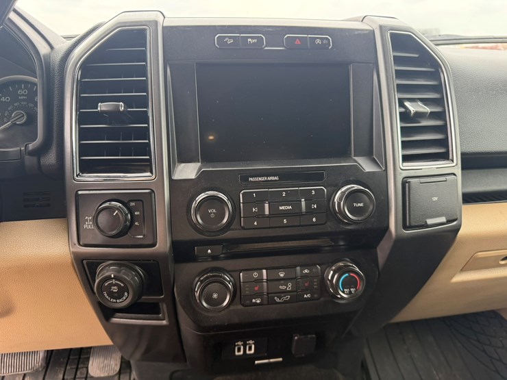 2018-ford-f150-image-30