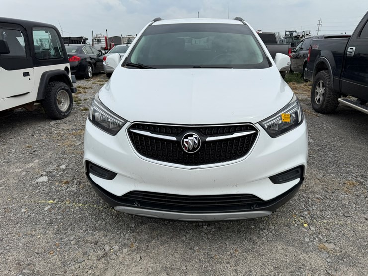 2019-buick-encore-image-2