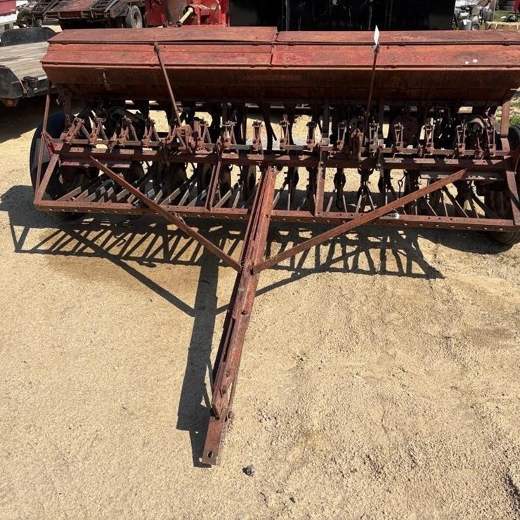 MCCORMICK 8