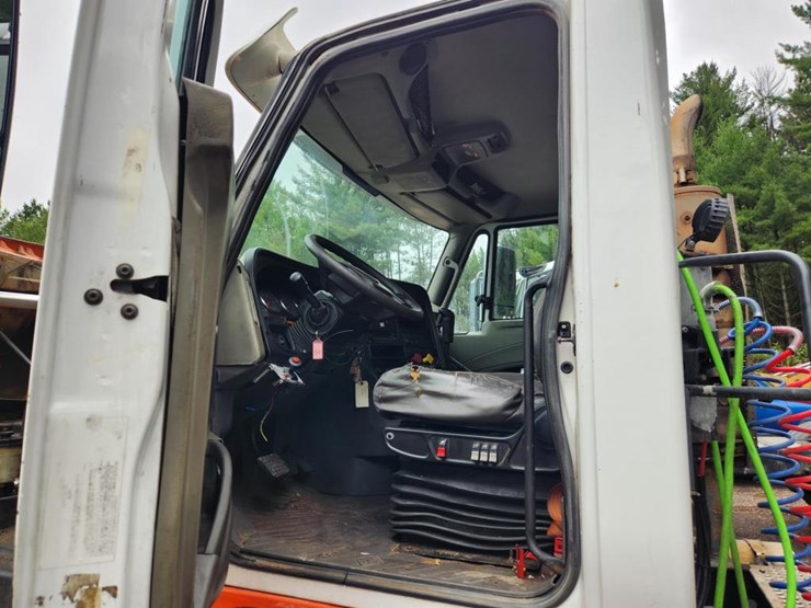 2011-international-prostar-image-45