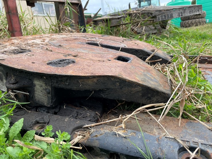 #7123-•-holland-semi-5th-wheel-plate-image-9