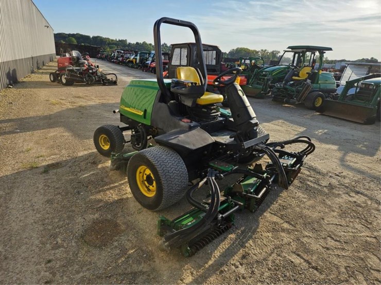 john-deere-3225c-image-7