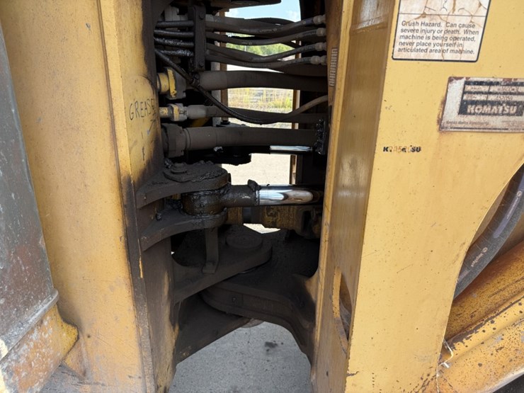 komatsu-wa600-image-41