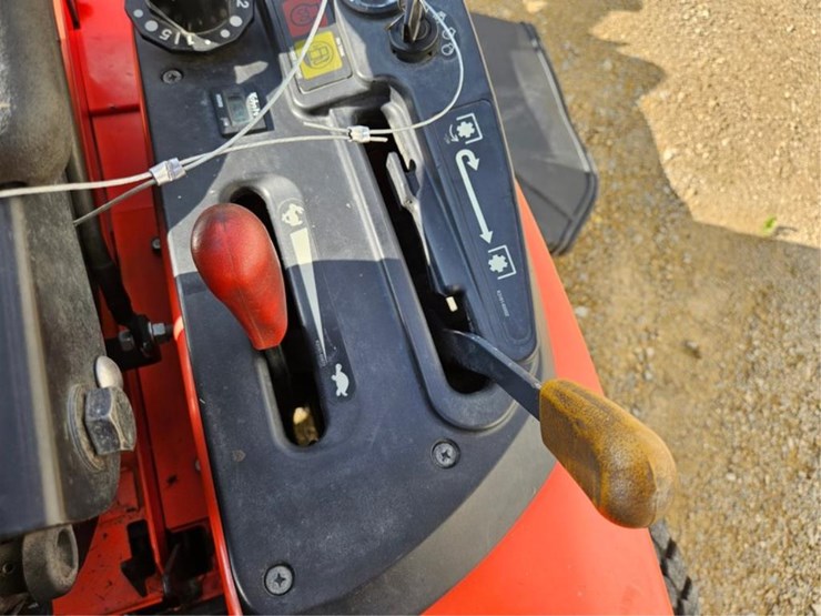 kubota-zd326-image-22