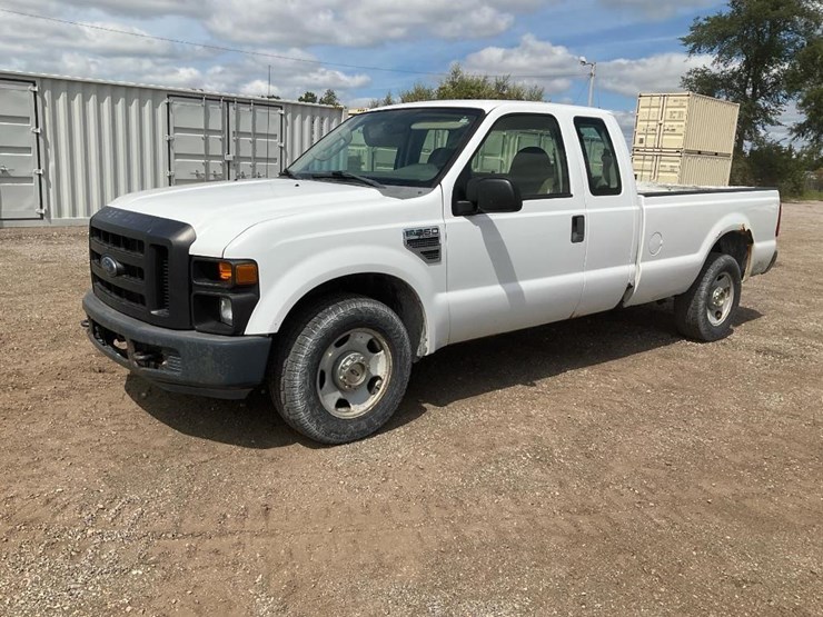 2008-ford-f250-image-1