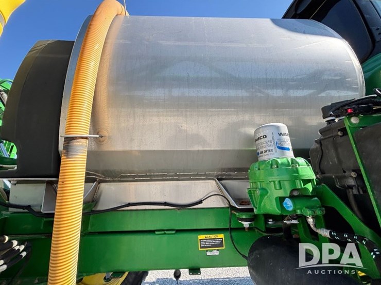 2017-john-deere-r4038-image-81