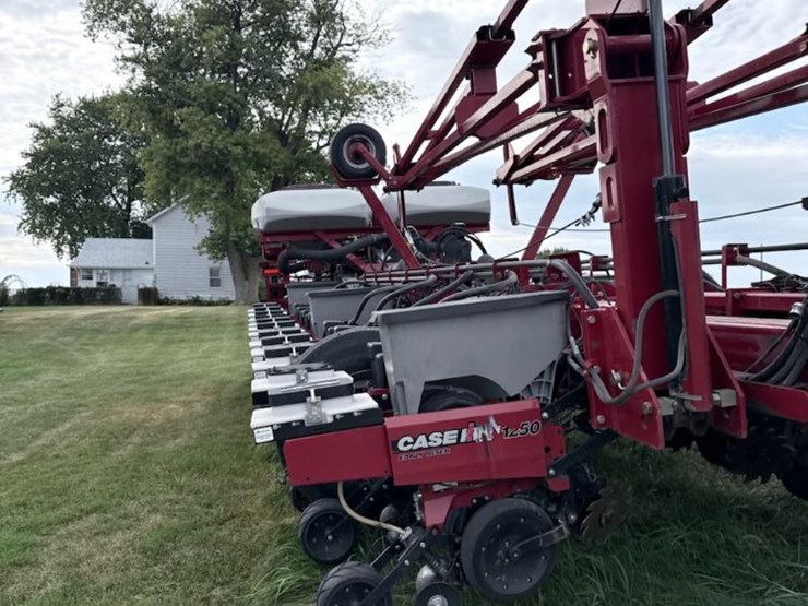 2010-case-ih-1250-image-7
