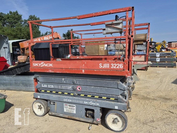 2014-skyjack-sjiii3226-image-2