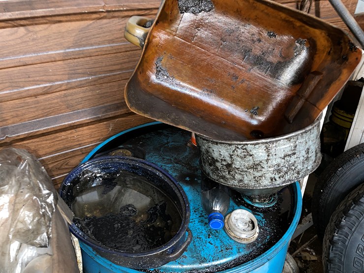 #7189-•-(4)-barrels-and-contents-image-8