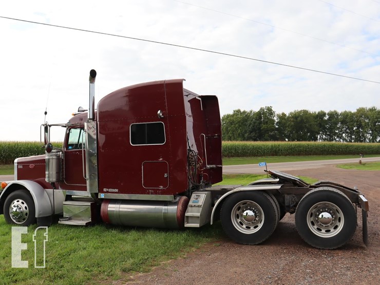 2006-peterbilt-379-image-8