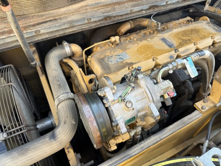 2001-caterpillar-m320-image-31