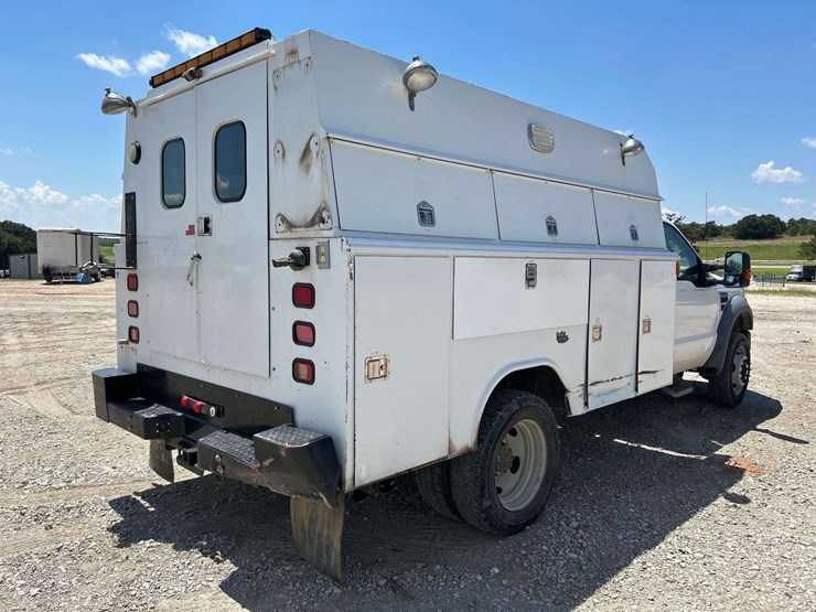 2008-ford-f550-image-3