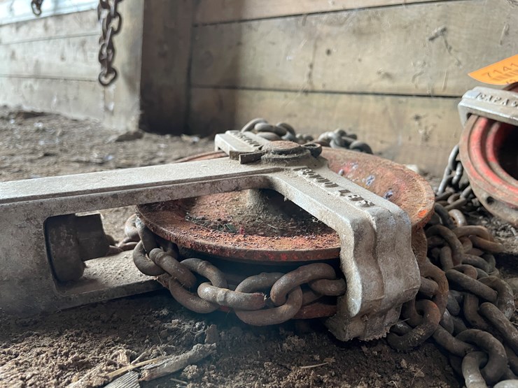 #7141-•-2000-pound-capacity-chain-block-and-tackle-image-8