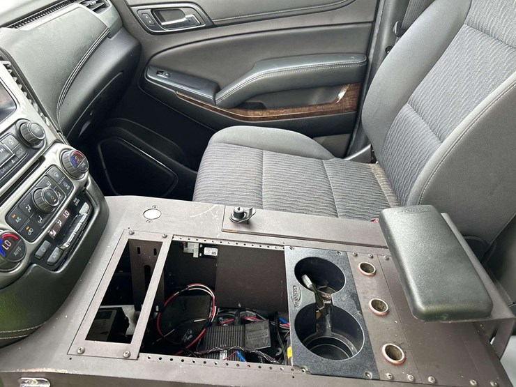 2019-chevrolet-tahoe-image-16
