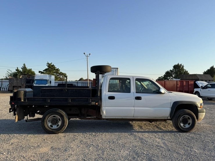 2001-chevrolet-silverado-image-3