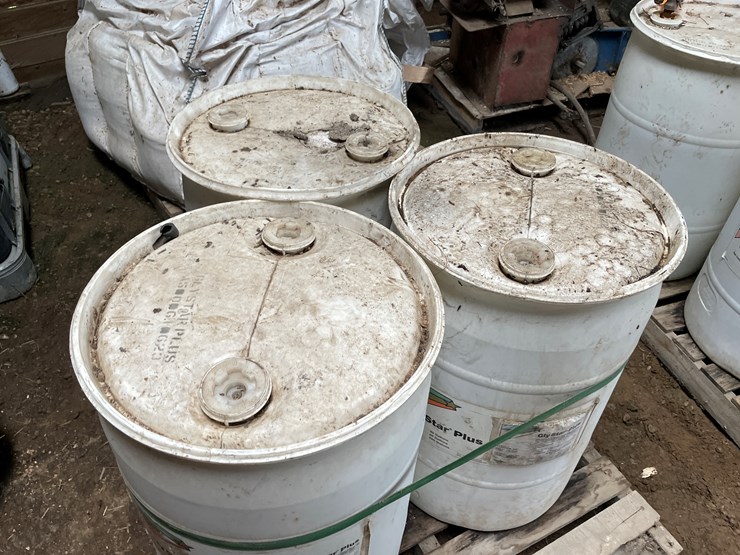 #7155-•-(3)-30-gallon-plastic-drums-image-3