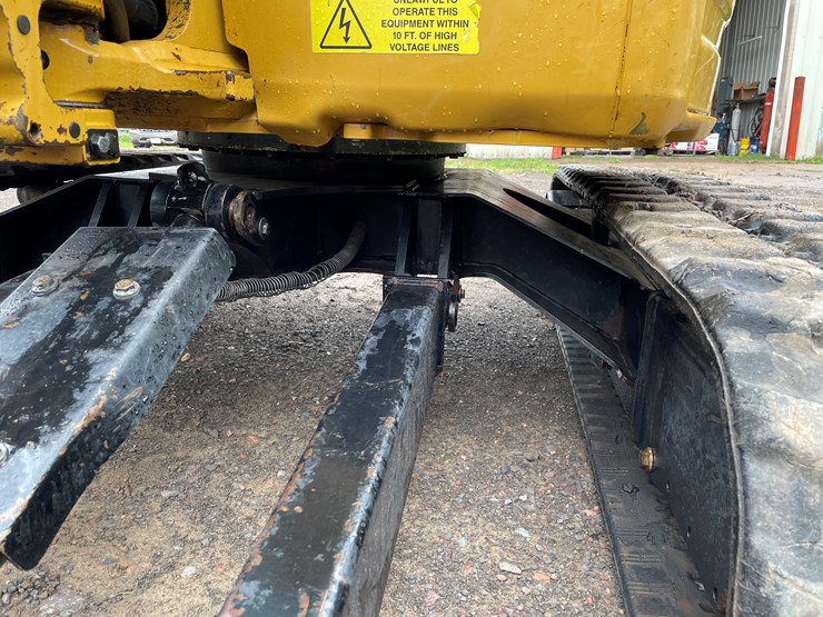 2019-caterpillar-303.5e2-cr-image-20
