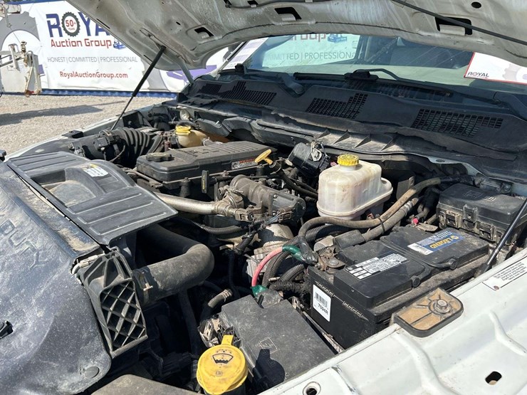 2012-dodge-ram-5500-image-7