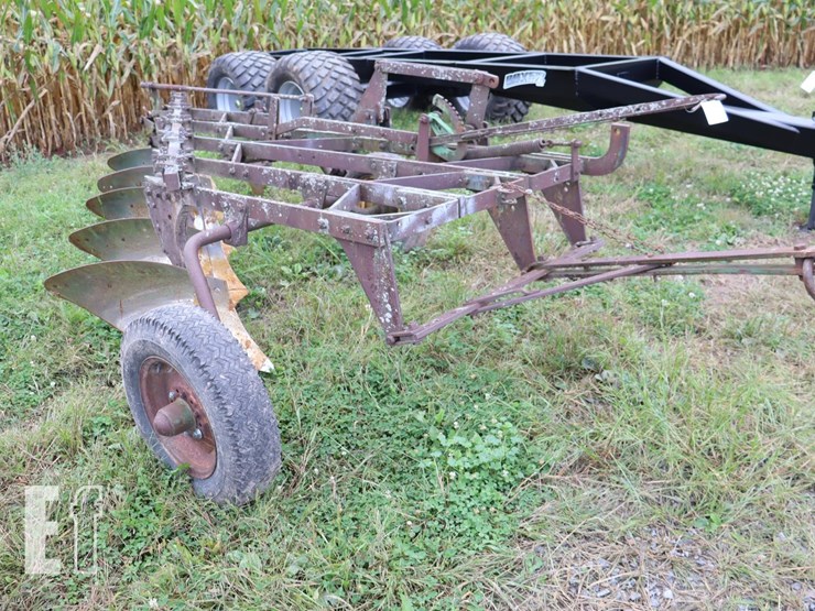 john-deere-5-image-1