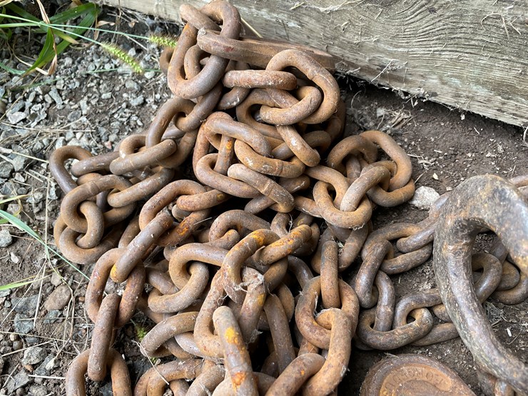 #7137-•-4-chains-and-2-binders-image-6