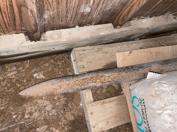 #7176-•-pallet-of-various-planter-parts-image-10