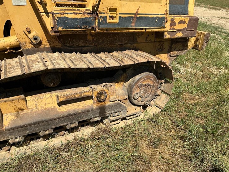 caterpillar-943-image-20