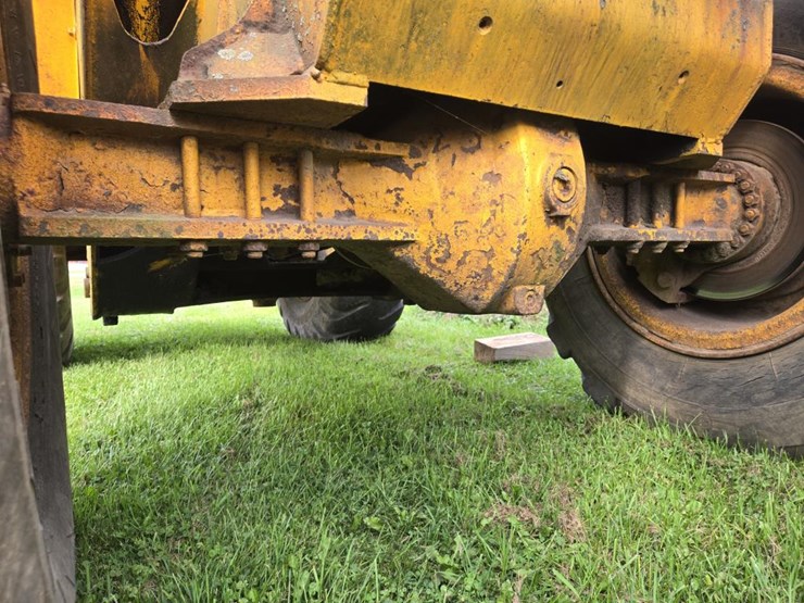 massey-ferguson-55c-image-23