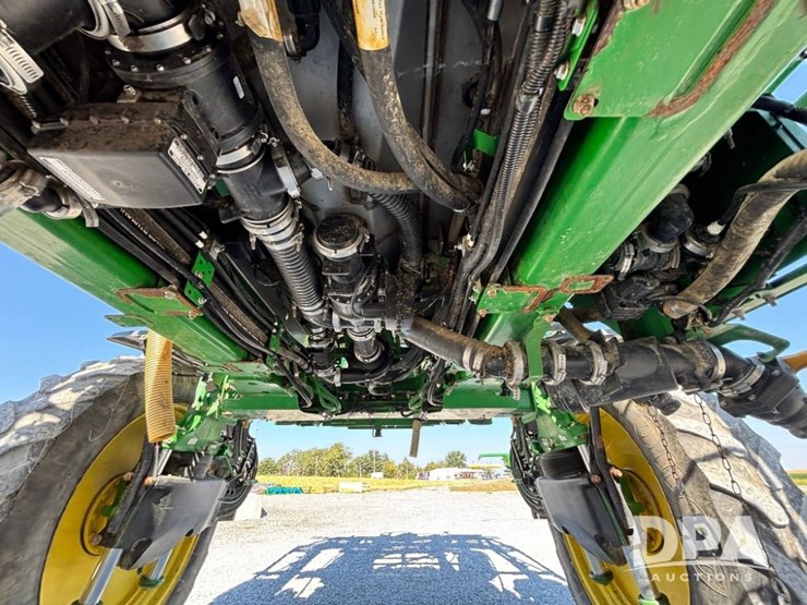 2017-john-deere-r4038-image-31