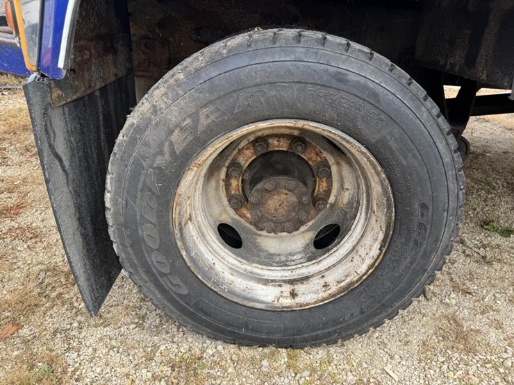 2006-international-durastar-4300-image-79