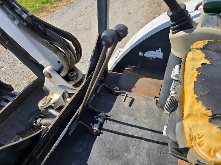 2003-bobcat-328d-image-56