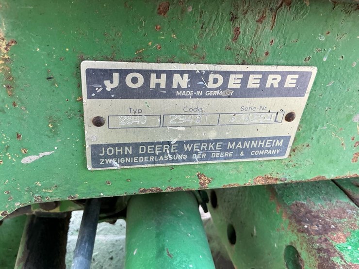 john-deere-2940-image-21