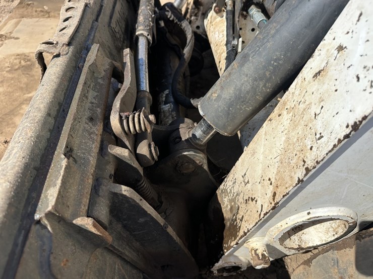 2019-bobcat-t650-image-9
