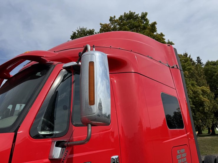 2014-international-prostar-image-11