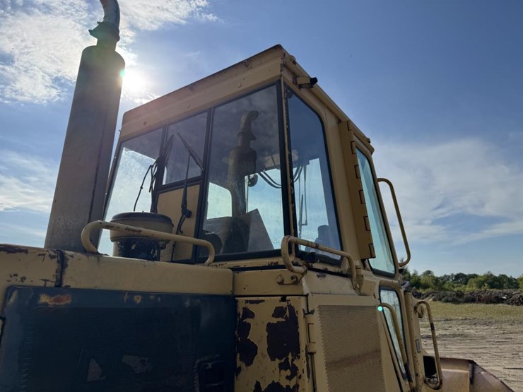 caterpillar-953-image-20