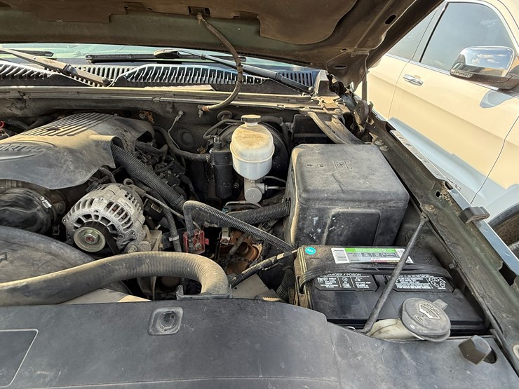 2003-chevrolet-silverado-image-37