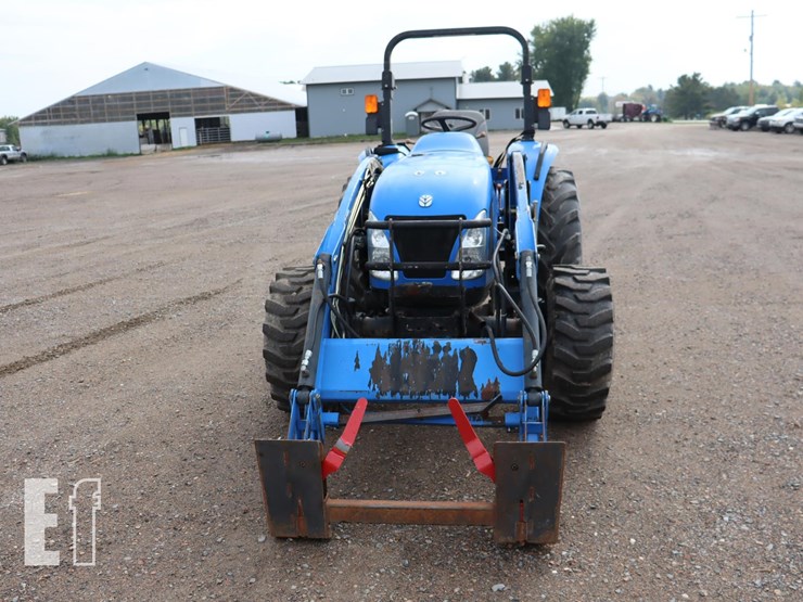 2008-new-holland-t2420-image-2
