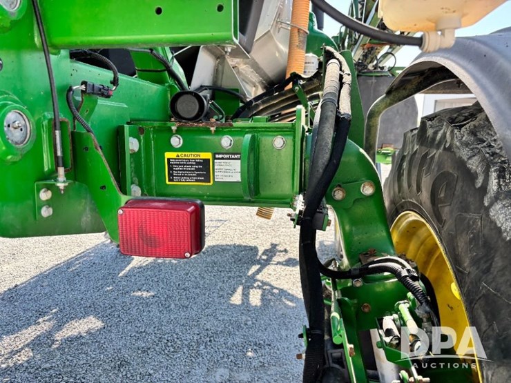 2014-john-deere-r4038-image-77