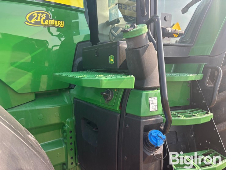 2024-john-deere-8r-250-image-10