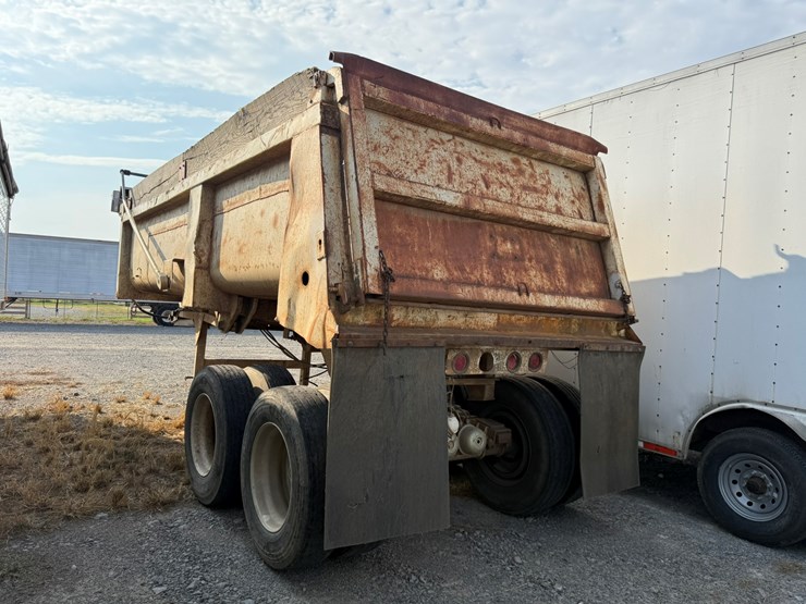 1978-clement-dump-trailer-image-7