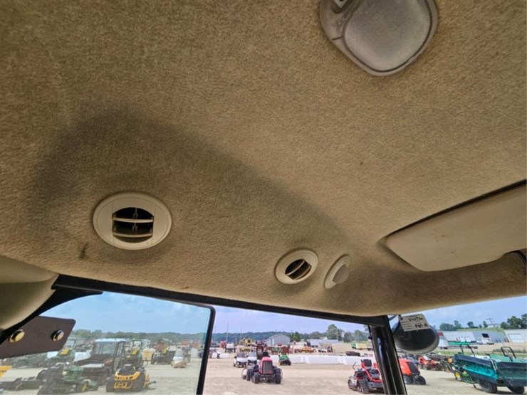 john-deere-1575-image-29