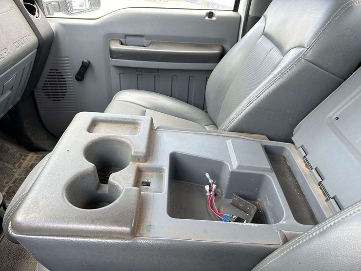 2011-ford-f350-image-15