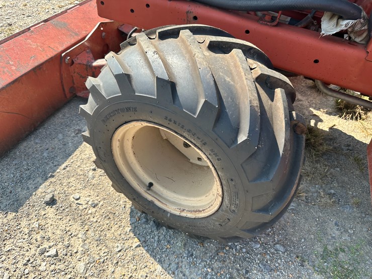2004-ditch-witch-3700-image-7