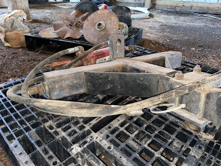 #7173-•-3-point-mount-drawbar-hitch-tongue-image-5