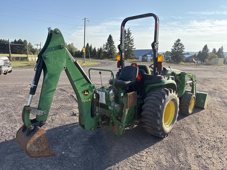 john-deere-3032e-image-5