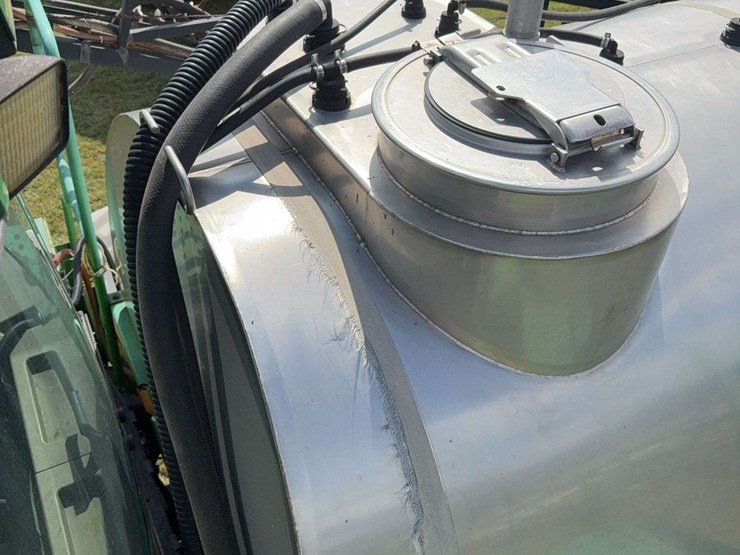 2000-john-deere-4700-image-12