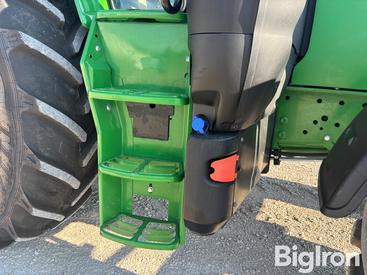 2022-john-deere-6155m-image-16